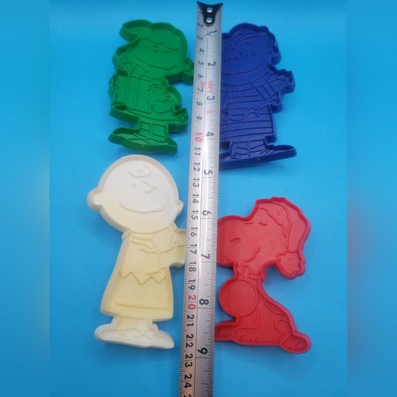 Peanuts Cookie Cutters United Features Set - Picture 2 of 3